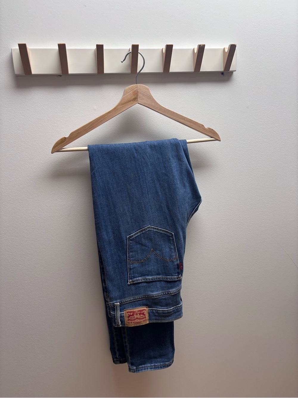 Levi’s Shaping Skinny Style 311 in Lapis Gallop - Medium Wash
